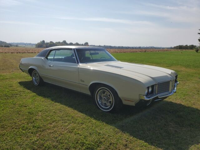 Oldsmobile Cutlass 1972 image number 16