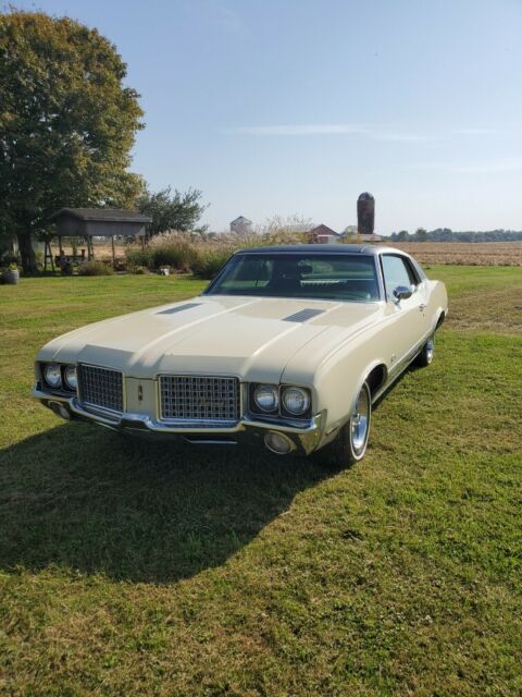 Oldsmobile Cutlass 1972 image number 17