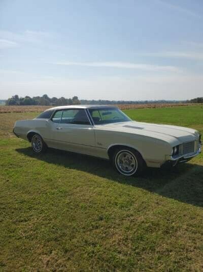 Oldsmobile Cutlass 1972 image number 2