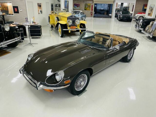 Jaguar XK 1972 image number 2