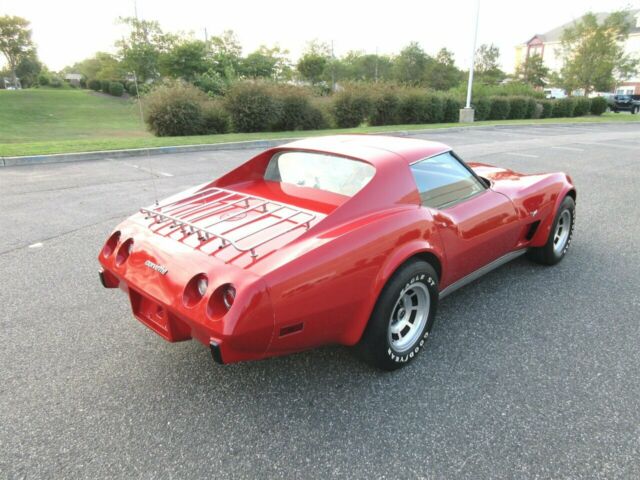 Chevrolet Corvette 1977 image number 17