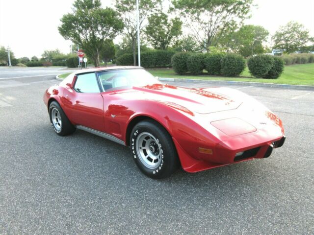 Chevrolet Corvette 1977 image number 27