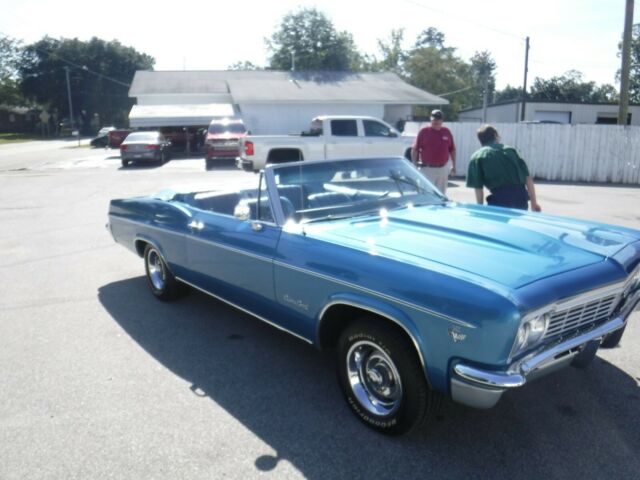 Chevrolet Impala 1966 image number 20