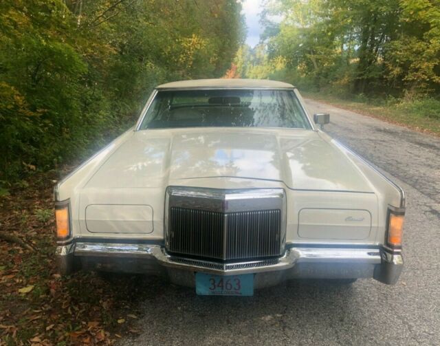 Lincoln Continental 1971 image number 1