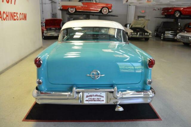 Oldsmobile Eighty-Eight 1955 image number 4