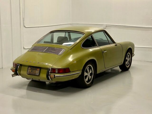 Porsche 911 1969 image number 14