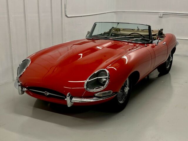 Jaguar E-Type 1962 image number 3