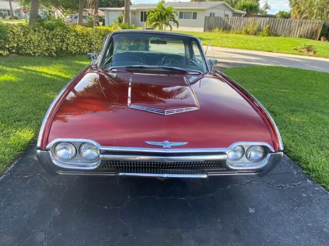 Ford Thunderbird 1963 image number 16