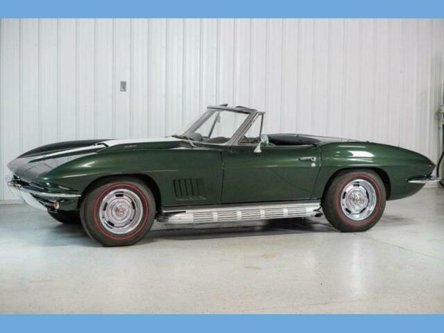 Chevrolet Corvette 1967 image number 33