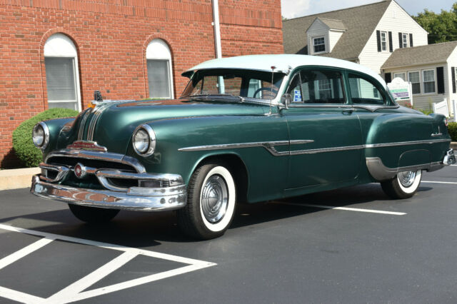 Pontiac Chieftain 1953 image number 0