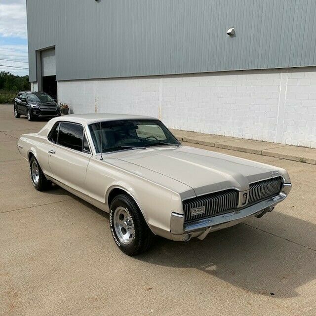 Mercury Cougar 1967 image number 12