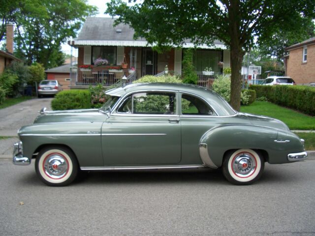 Chevrolet Styleline Deluxe 1950 image number 14