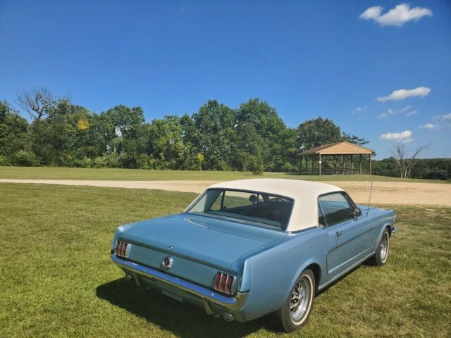 Ford Mustang 1965 image number 1