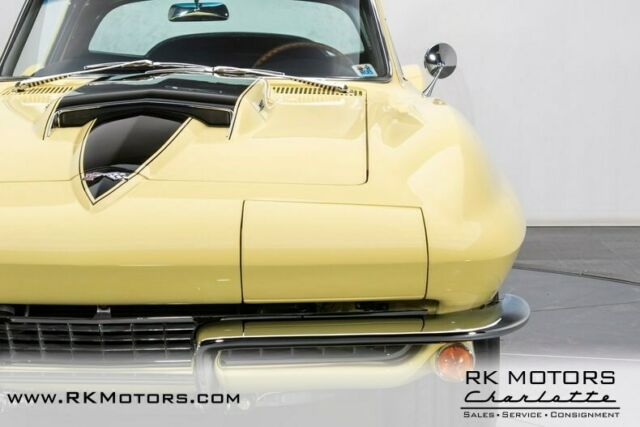 Chevrolet Corvette 1967 image number 14