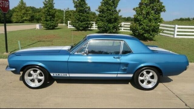 Ford Mustang 1967 image number 20