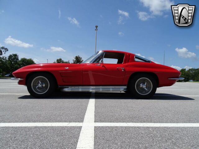 Chevrolet Corvette 1963 image number 43