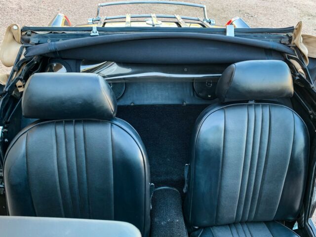 MG Midget 1977 image number 11