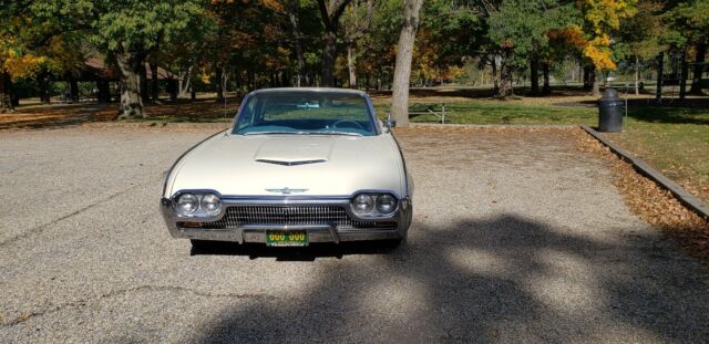 Ford Thunderbird 1963 image number 30