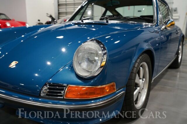 Porsche 911 1971 image number 12