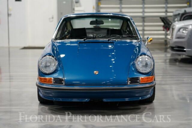 Porsche 911 1971 image number 28