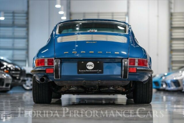 Porsche 911 1971 image number 29