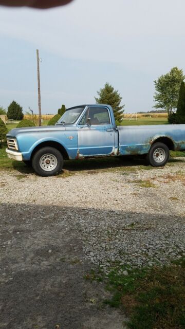 Chevrolet C-10 1967 image number 2