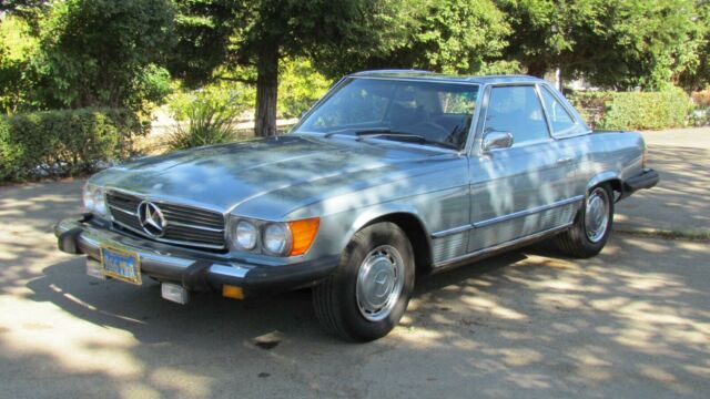 Mercedes-Benz SL-Class 1975 image number 0