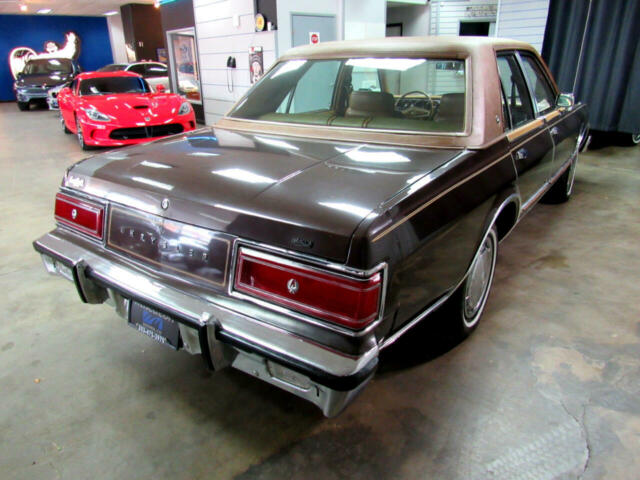 Chrysler LeBaron 1978 image number 4