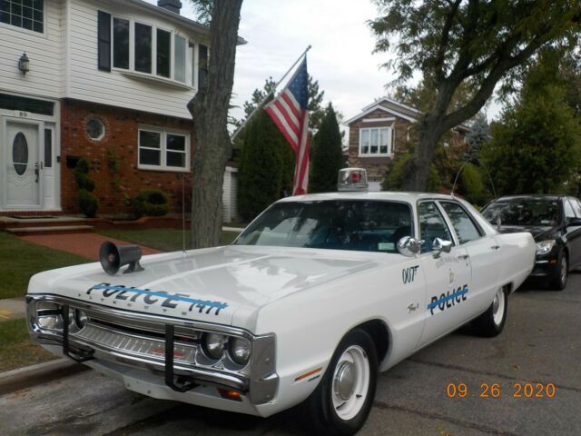 Plymouth Fury 1971 image number 1