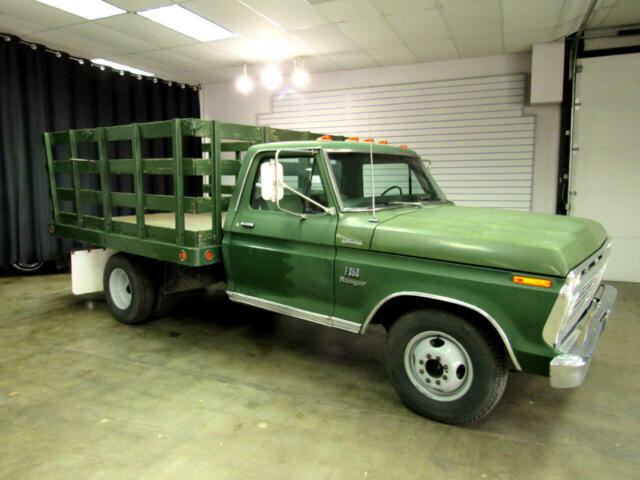 Ford F-350 1973 image number 13