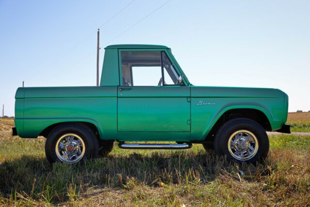 Ford Bronco 1966 image number 10