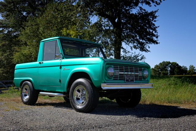 Ford Bronco 1966 image number 2