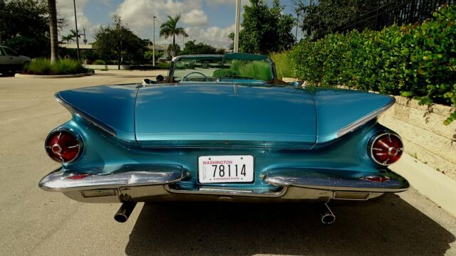 Buick LeSabre 1960 image number 32