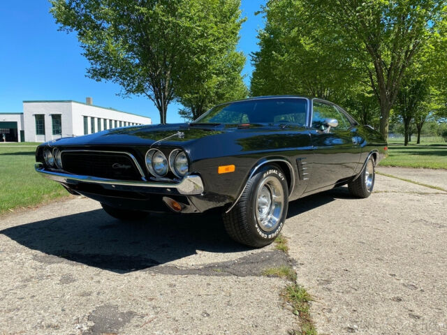 Dodge Challenger 1972 image number 1