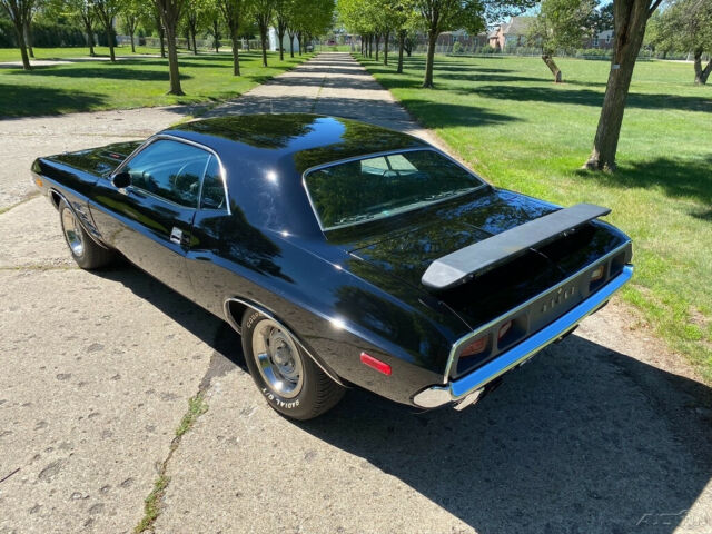 Dodge Challenger 1972 image number 3