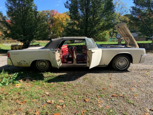 Lincoln Continental 1962 image number 10