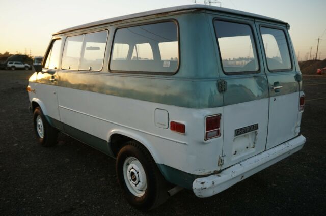 Chevrolet G20 Van 1977 image number 27