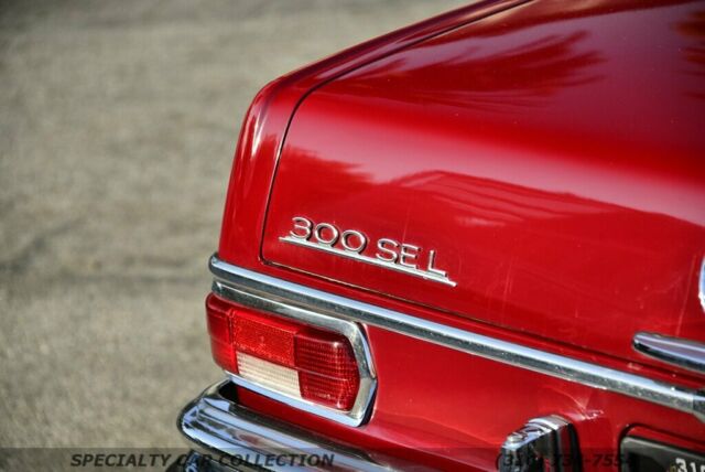 Mercedes-Benz 300-Series 1969 image number 12