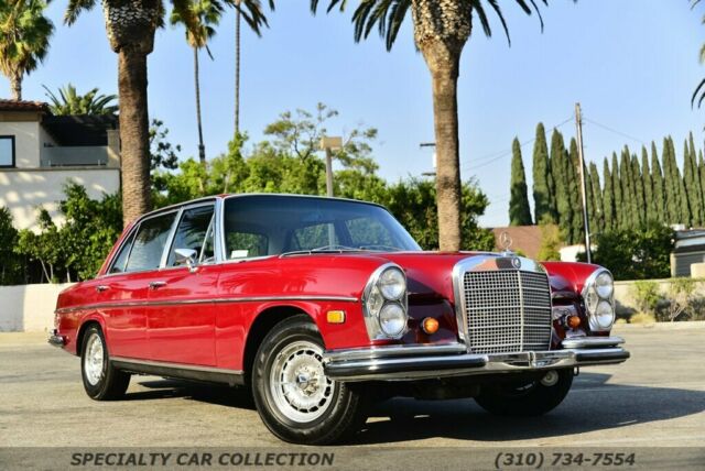 Mercedes-Benz 300-Series 1969 image number 28