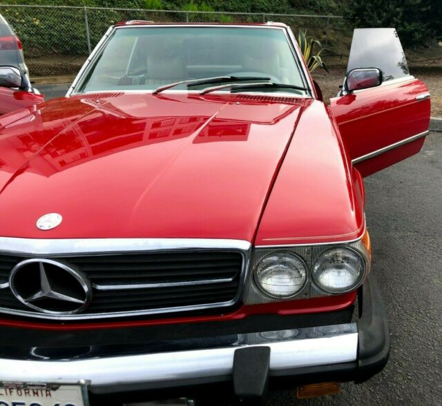 Mercedes-Benz SL-Class 1979 image number 21