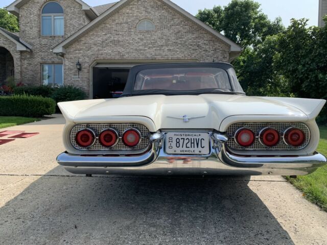 Ford Thunderbird 1960 image number 20