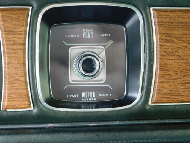 Lincoln Mark Series 1969 image number 10