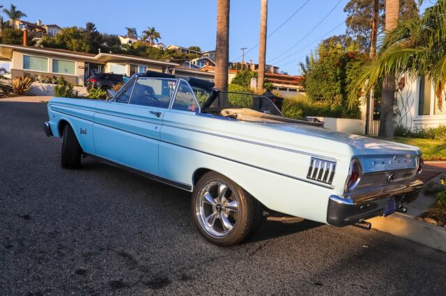 Ford Falcon 1964 image number 1