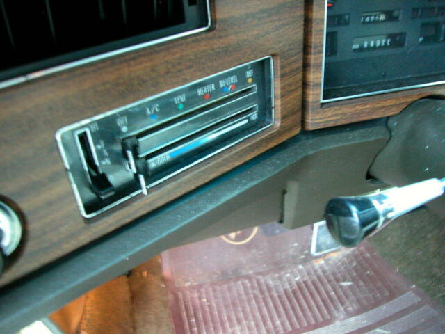 Buick Electra 1973 image number 12