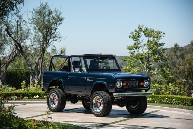 Ford Bronco 1975 image number 0