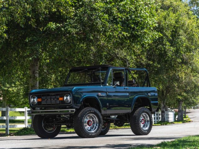 Ford Bronco 1975 image number 15