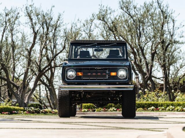 Ford Bronco 1975 image number 17