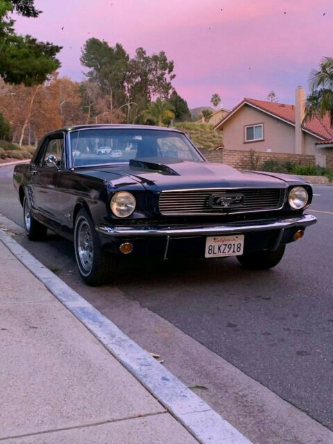 Ford Mustang 1966 image number 2