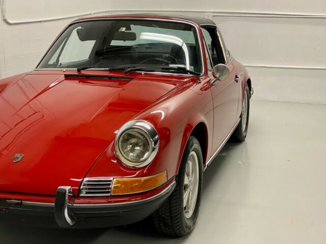 Porsche 911 1970 image number 33