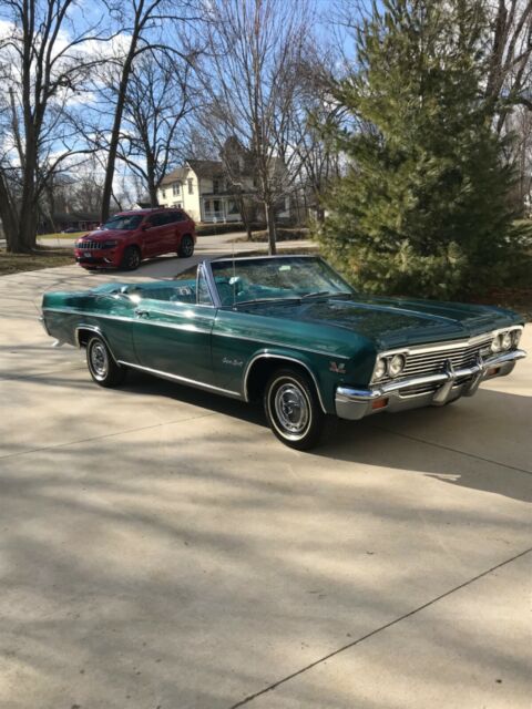 Chevrolet Impala 1966 image number 2